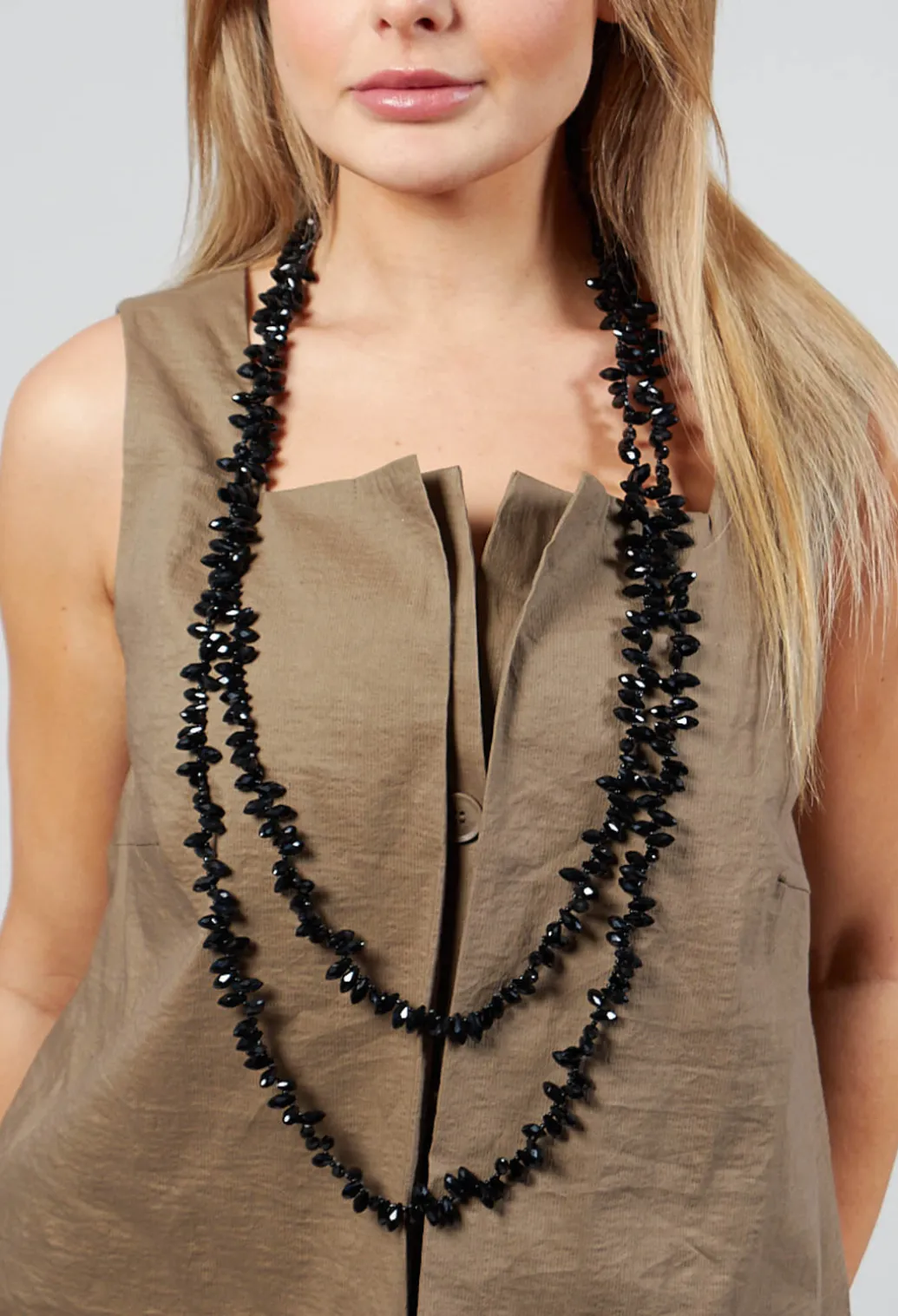 Roma Necklace in Black