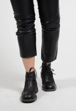 Scarpa Fuco Ankle Boots in Nero