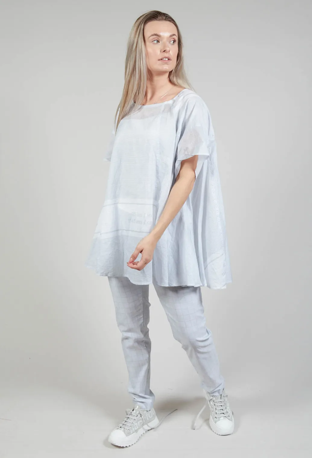 Short Sleeve Cotton Top in Grey Print