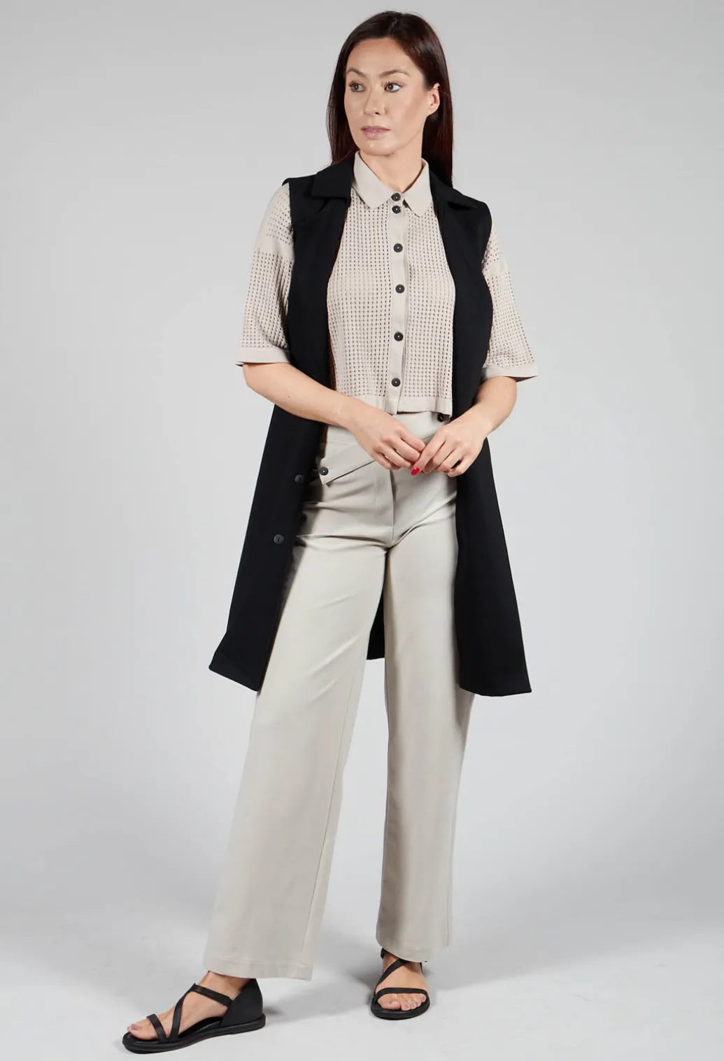 Short Sleeve Knitted Cardigan in Mastic