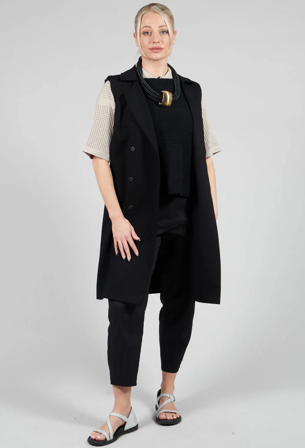 Short Sleeve Knitted Cardigan in Mastic