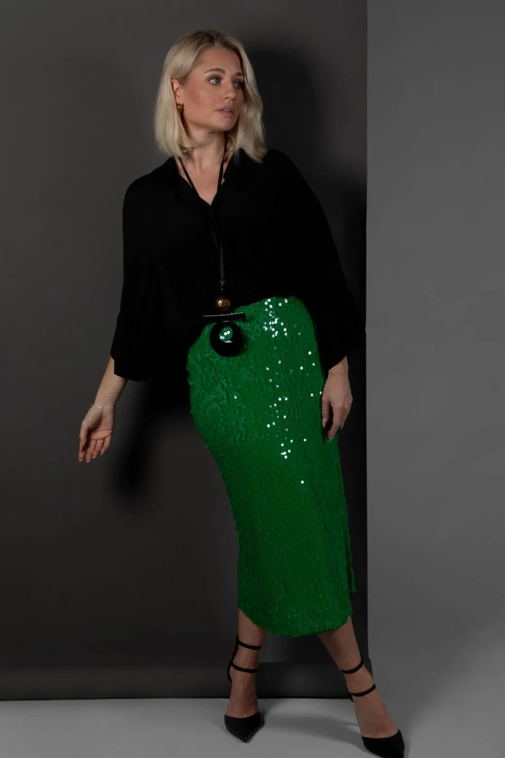 Skirt with Sequin Detail in Green