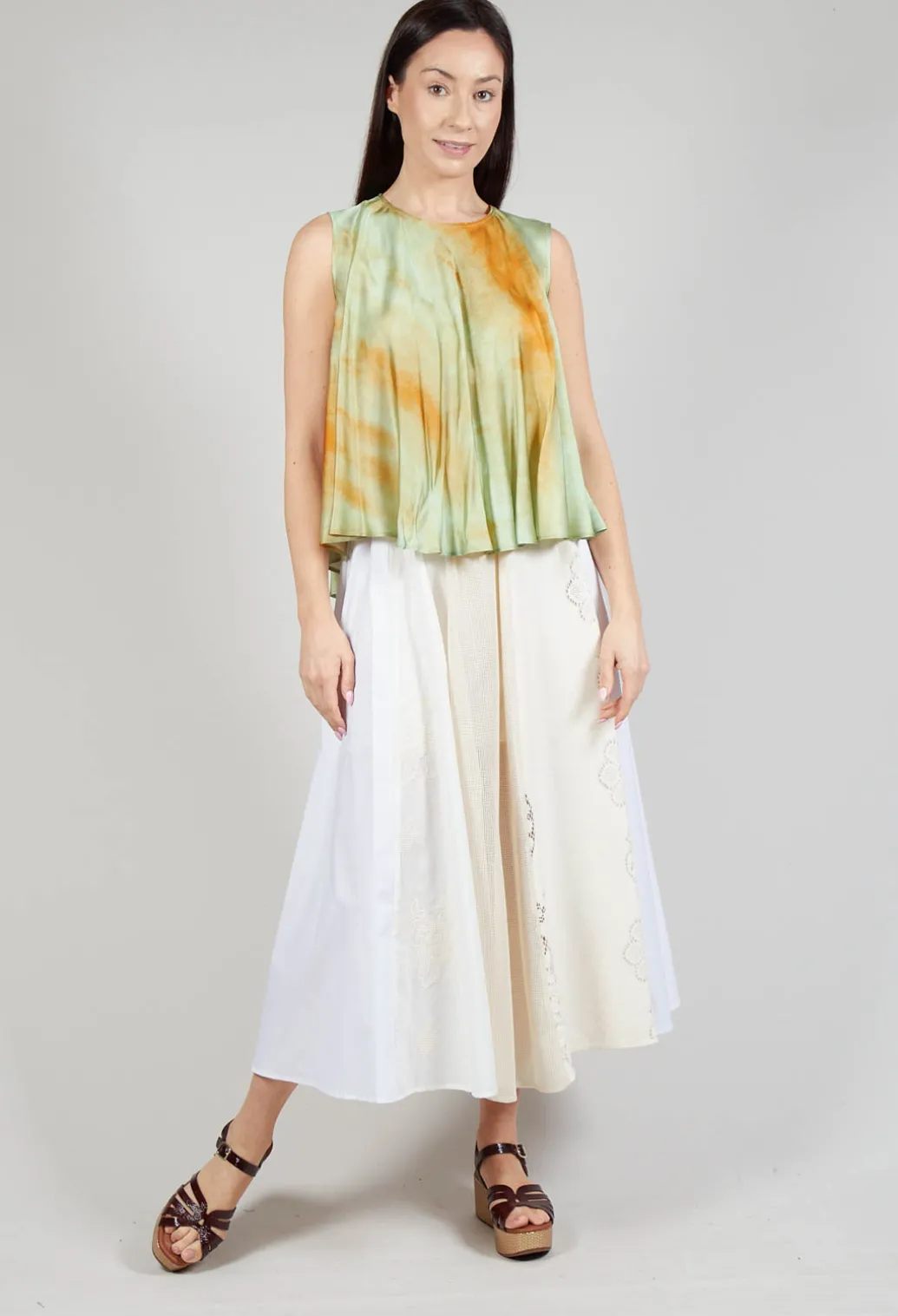 Sleeveless Blouse in Tie Dye Print