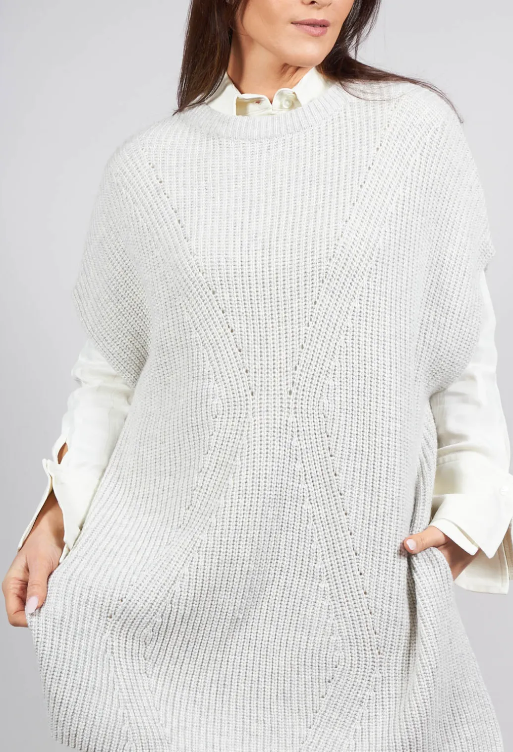 Sleeveless Chunky Jumper in Grafite Grey