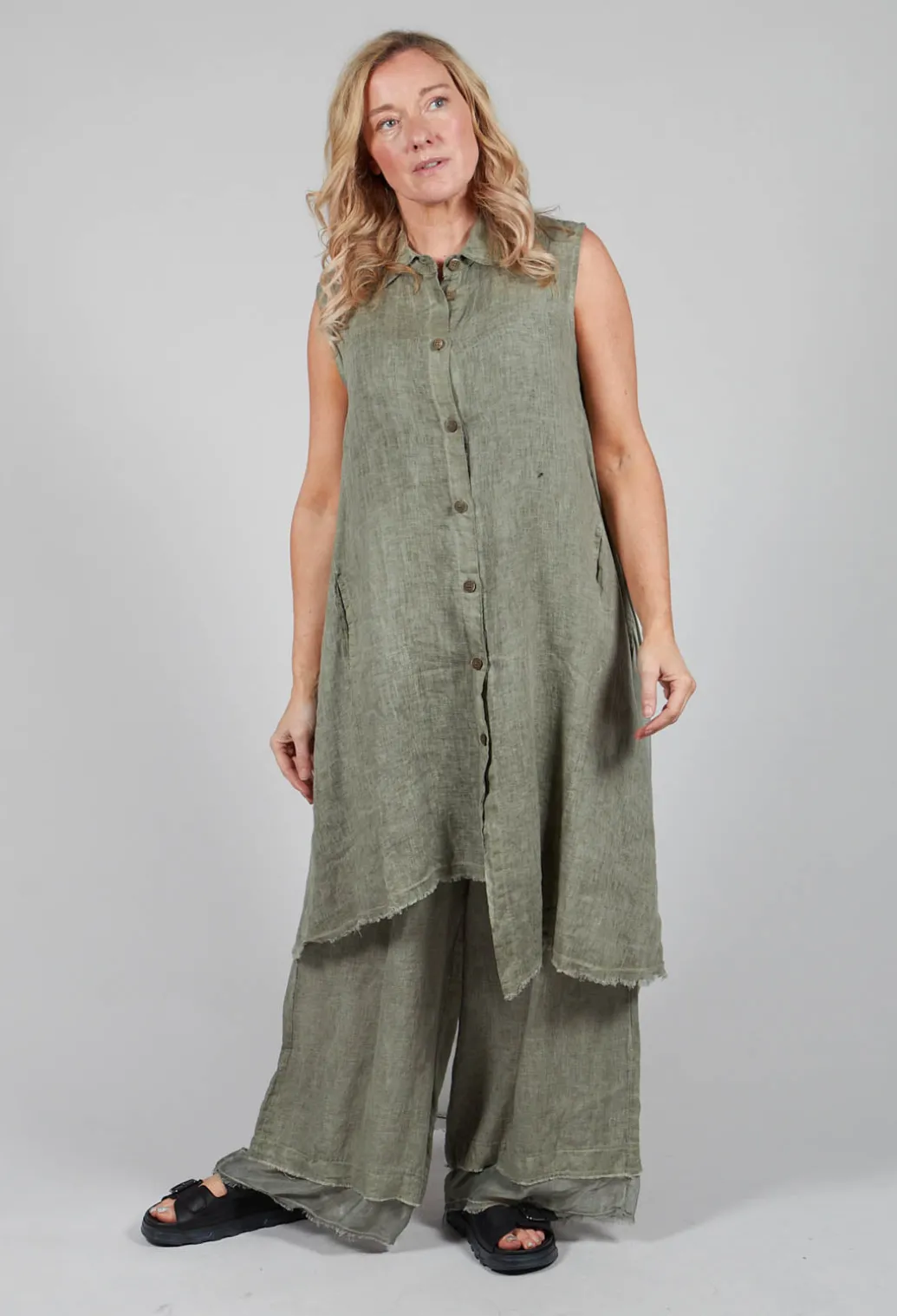 Sleeveless Dress in Lino and Tinto Freddo Olive