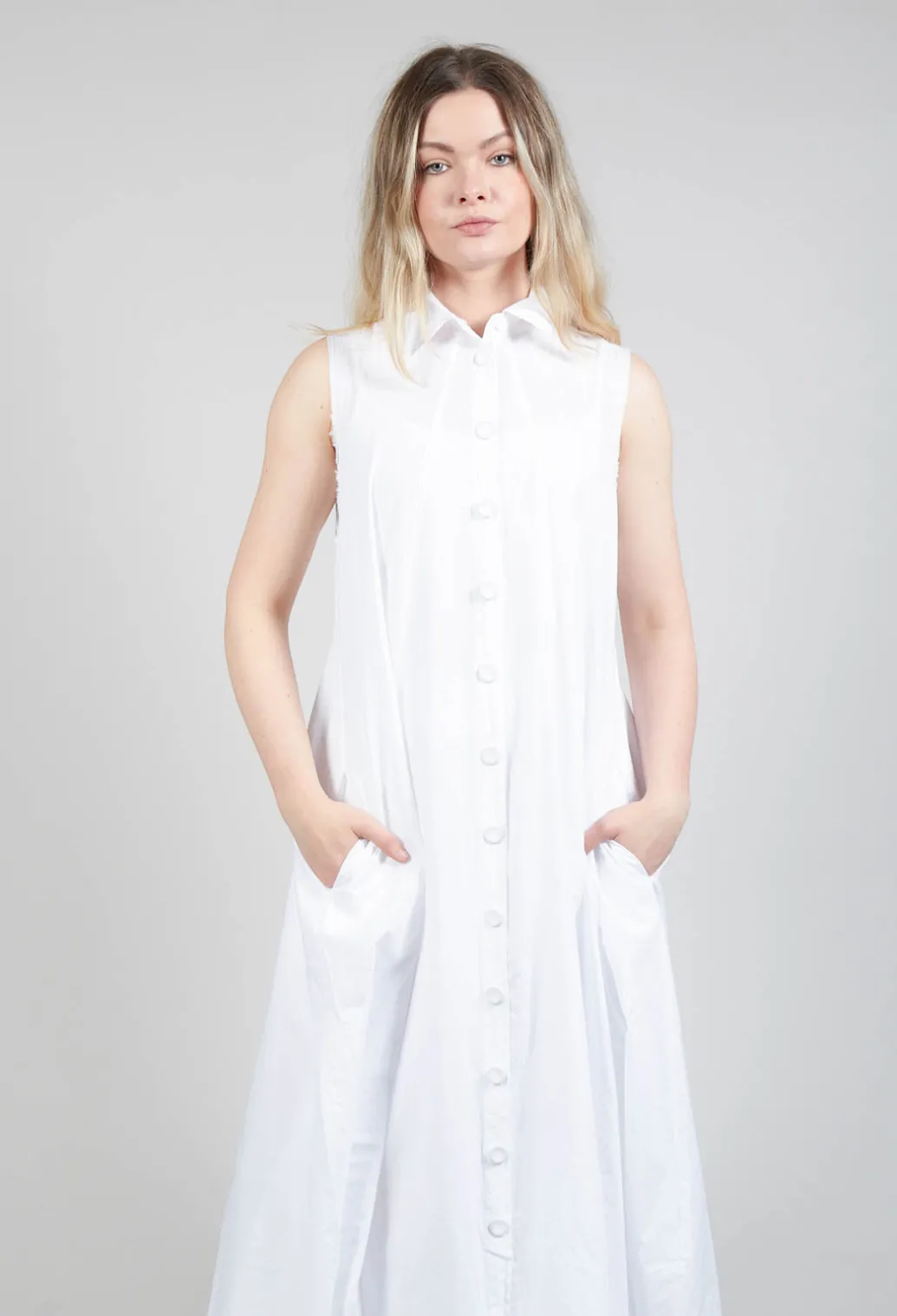 Sleeveless Shirt Dress in Bianco