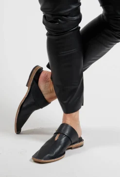 Slip On Shoes in Nero