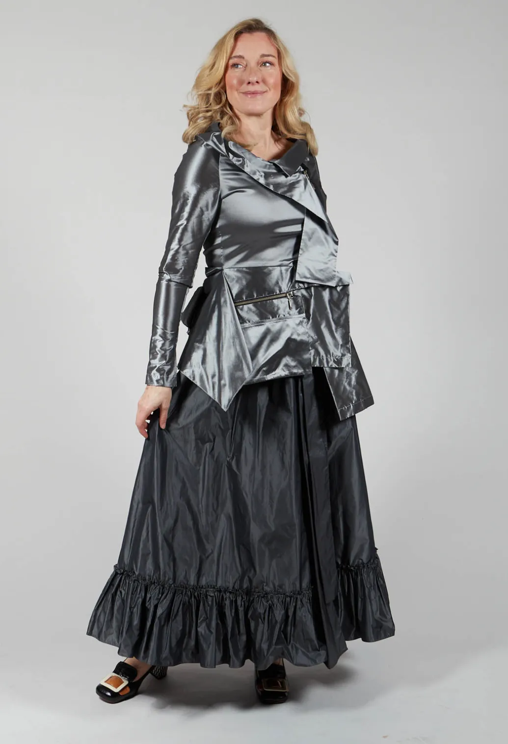 Taffeta Frill Hem Skirt in Obsidian Grey