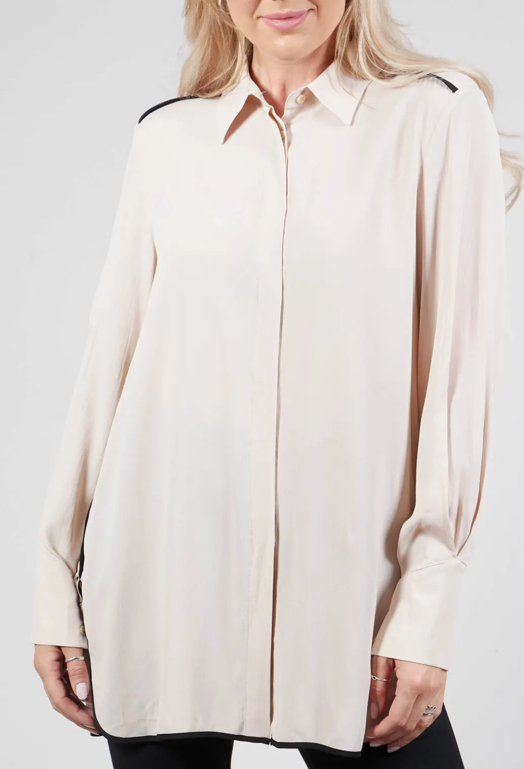 Tailored Shirt with Contrast Piping in Stone