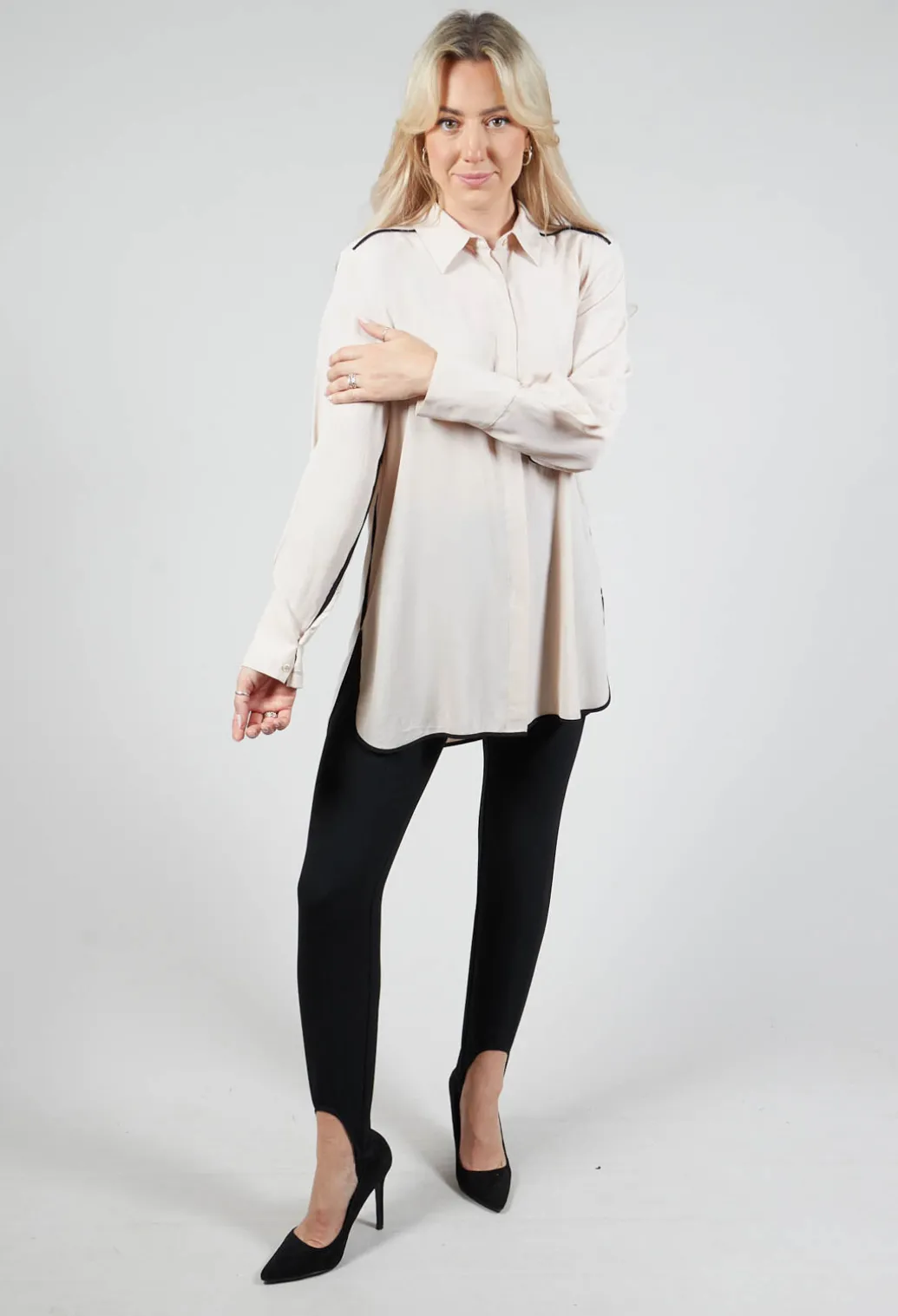 Tailored Shirt with Contrast Piping in Stone