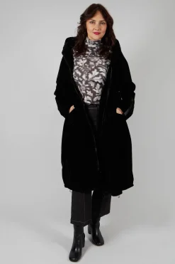Taras Coat in Black
