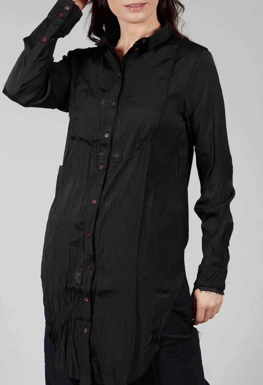 Treasury Tongue Shirt in Black