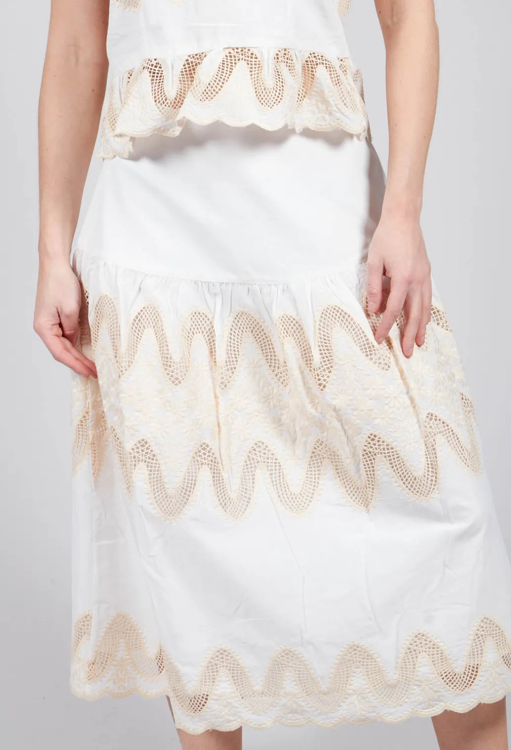 Villeneuve Skirt in Blanc