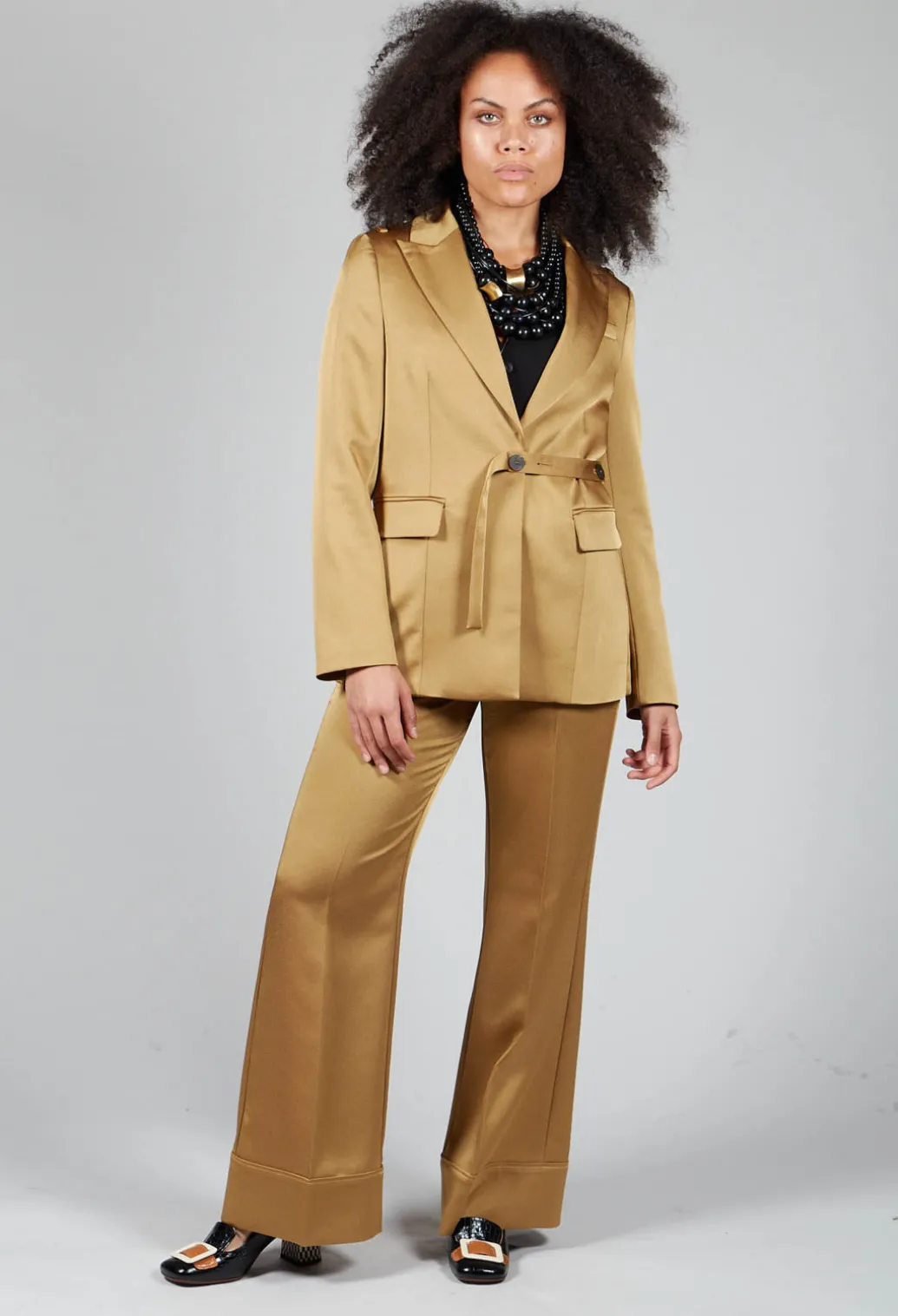 Waistcoat with Faux Front Pockets in Black