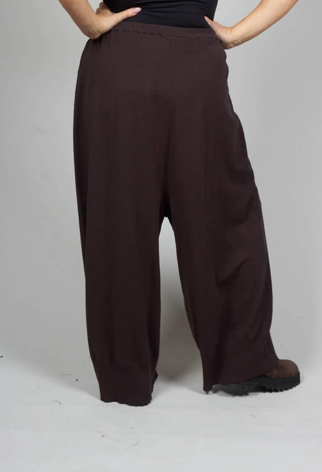 Wide Leg Trousers in Dark Brown