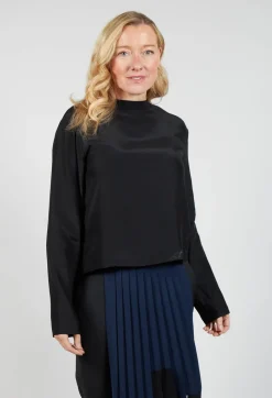 Willow Top in Nero