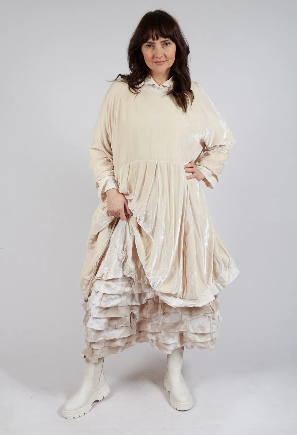 Zentralknapp Skirt in Karton Beige
